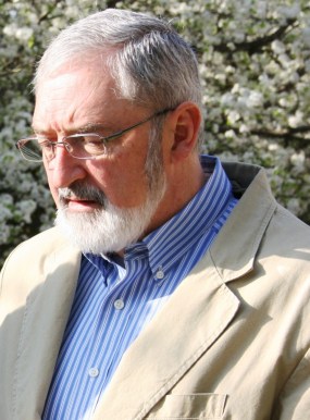 RoyToHandsShotMarch2010-e1286807513846